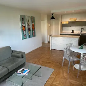 Vue A 100m Des Plages, Classe 4* Biarritz